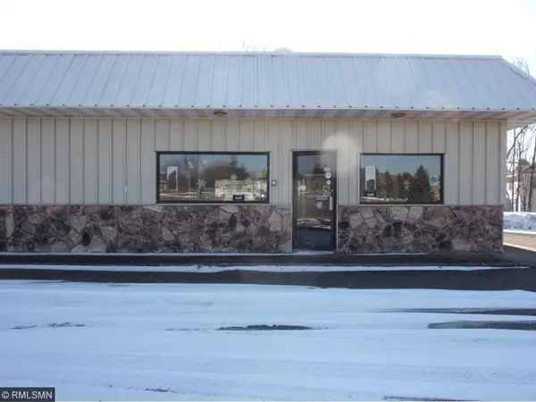 426 US Highway 63, Clear Lake, WI 54005