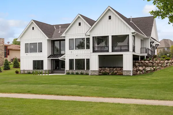 172 Westwood LN, Wayzata, MN 55391