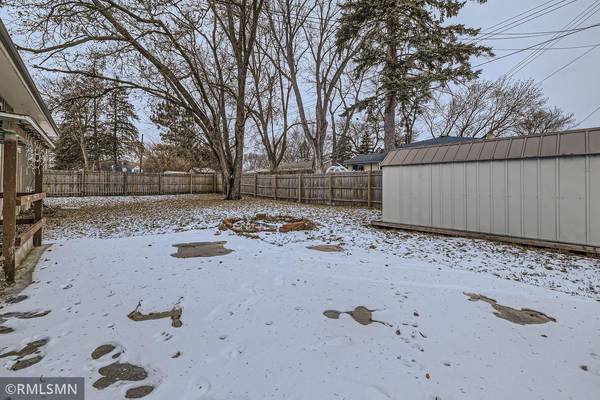 185 Craigbrook WAY NE, Fridley, MN 55432