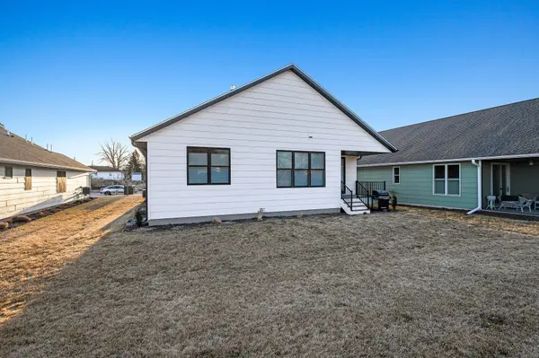 291 Liberty DR, Hanover, MN 55341