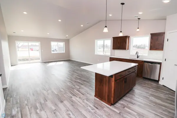1392 Prairie Lane, Wahpeton, ND 58075