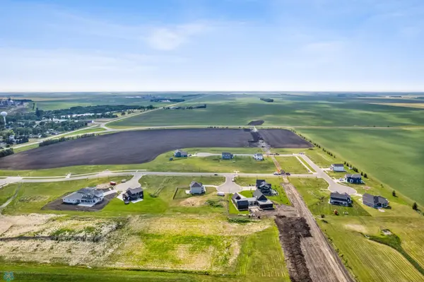 797 5TH AVE N, Casselton, ND 58012