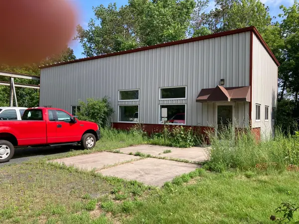 1347 Carlson AVE, New Richmond, WI 54017