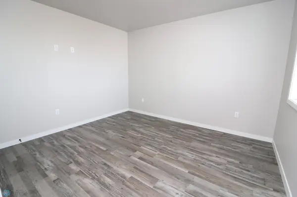 1406 Prairie Lane, Wahpeton, ND 58075