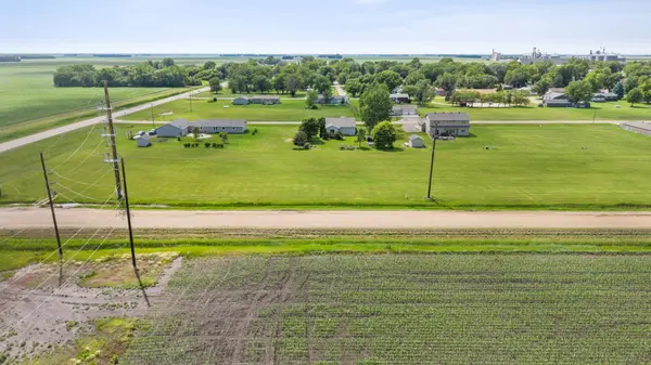 301 5th ST S, Fairmount, ND 58030