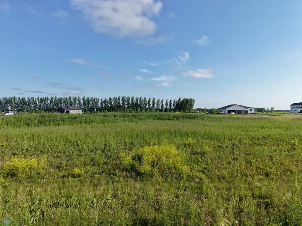3886 79th AVE N, Moorhead, MN 56560