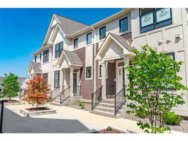 2315 Simply Living Lane #C, Hudson, WI 54016