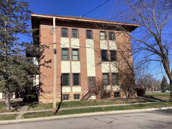 913 Abbott ST #203, Albert Lea, MN 56007