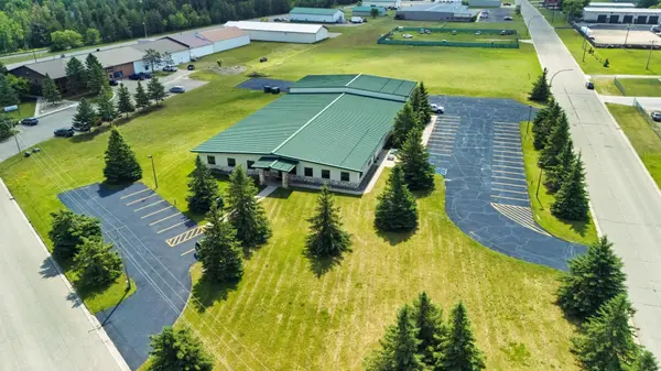 1001 Naylor DR SE, Bemidji, MN 56601