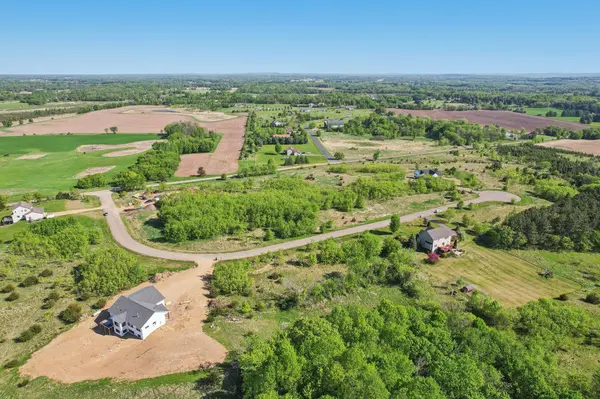 Lot 10 Block 5 Silo CT, Shafer, MN 55074