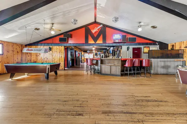 W626 Midway RD, Fountain City, WI 54629
