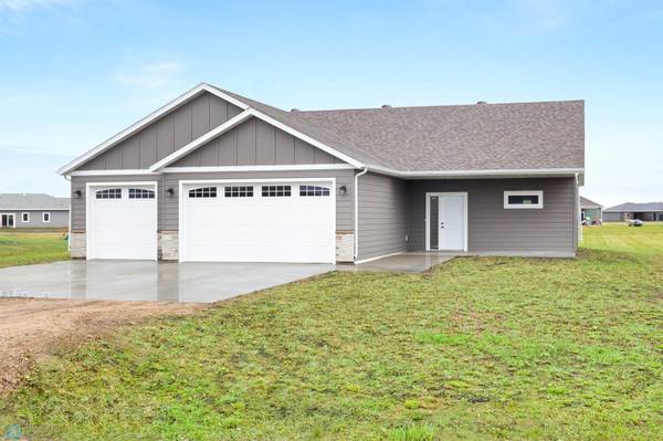 216 Laverne LN, Colfax, ND 58018