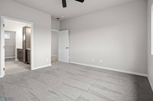 216 Laverne LN, Colfax, ND 58018