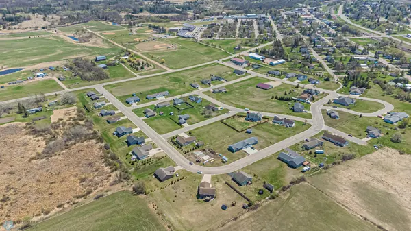 702 10th ST NW, Frazee, MN 56544
