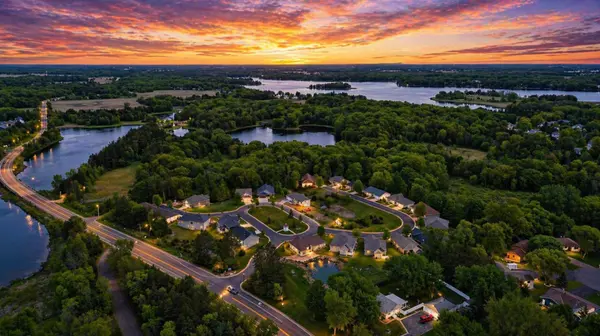 31075 Magnolia LN, Lindstrom, MN 55045