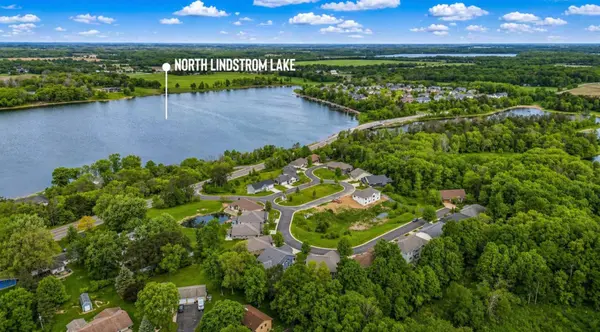 31101 Magnolia LN, Lindstrom, MN 55045