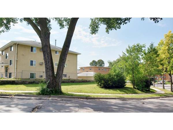5735 Sander DR, Minneapolis, MN 55417