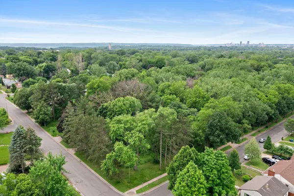 935 Kennard ST, Saint Paul, MN 55106