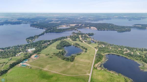 14363 Grandview LN, Lake Park, MN 56554