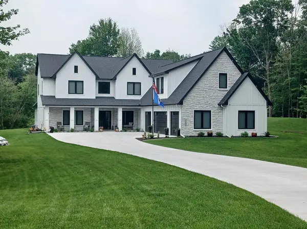 16174 Austin St NE, Ham Lake, MN 55304