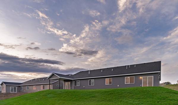 5519 Sundown PL NW, Rochester, MN 55901