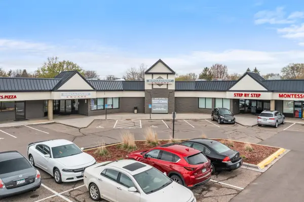 8401 W Broadway AVE, Brooklyn Park, MN 55445