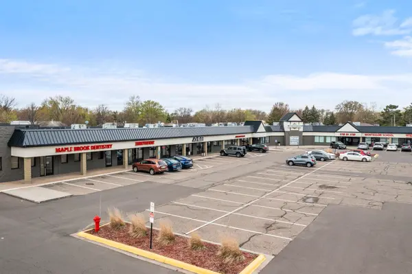 8401 W Broadway AVE, Brooklyn Park, MN 55445