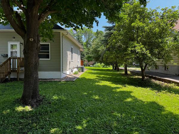 226 N Central AVE, Truman, MN 56088