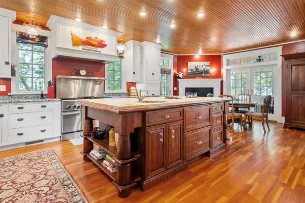 3307 N Nokomis NE, Alexandria, MN 56308