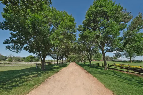 2182 Homestead TRL, Medina, MN 55356