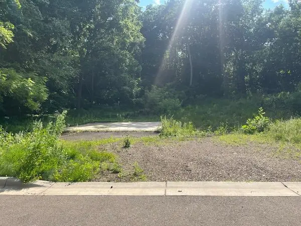 308 4th ST S, Stillwater, MN 55082