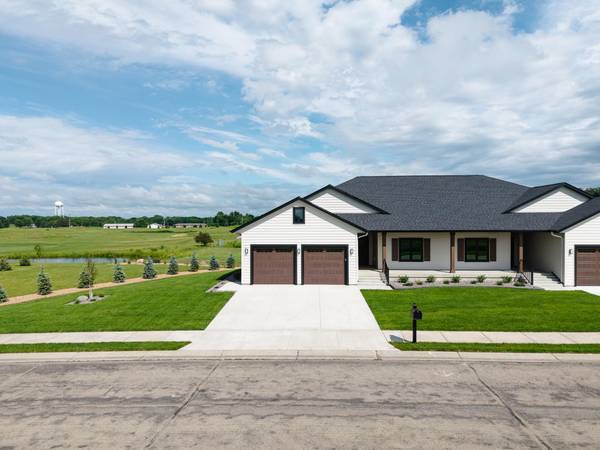 2334 9th ST W, Albert Lea, MN 56007