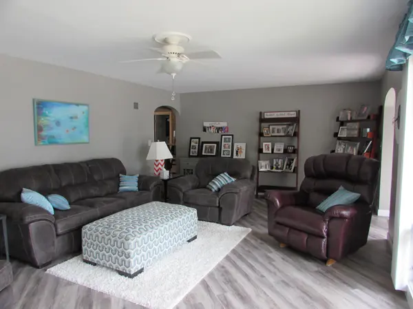 1317 Beach PL, Fairmont, MN 56031