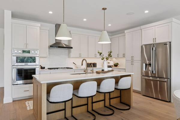5833 Vernon LN, Edina, MN 55436