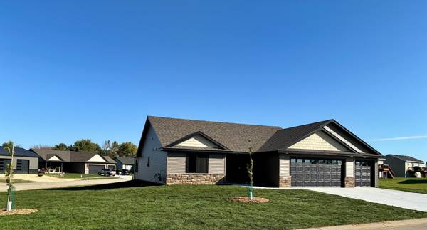 602 9th ST, Wanamingo, MN 55983