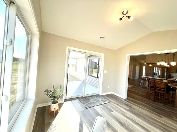602 9th ST, Wanamingo, MN 55983