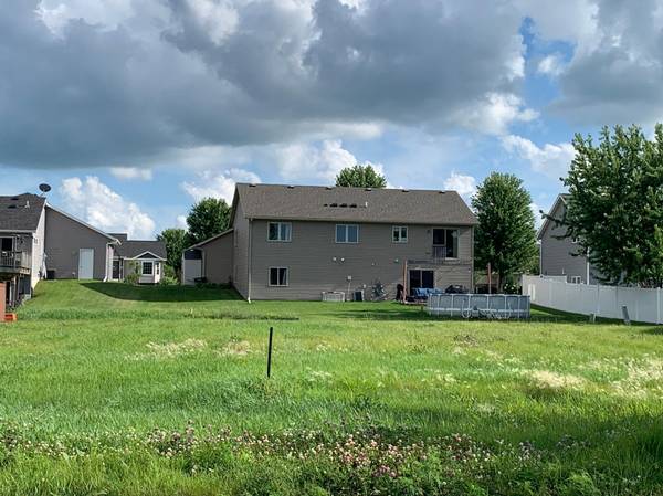 2574 Stony Creek DR, Owatonna, MN 55060