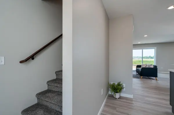 3212 Scotch LN, Mankato, MN 56001