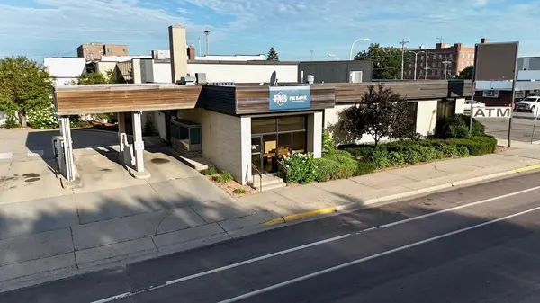 128 E Washington AVE, Fergus Falls, MN 56537