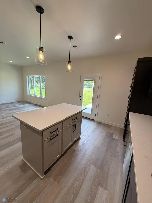 436 4th ST, Wyndmere, ND 58081