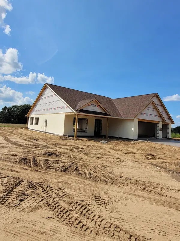 19310 University Avenue NW, Oak Grove, MN 55011