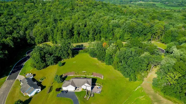 1447 Sykora LN, Boyceville, WI 54725