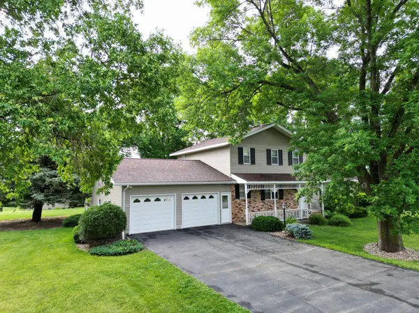 301 Birch ST, Lucan, MN 56255