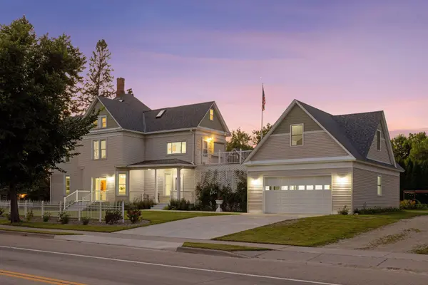 917 Division ST S, Northfield, MN 55057