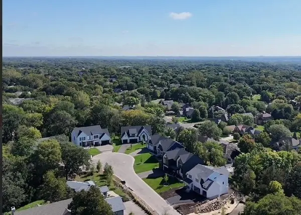 11184 Johnson RDG, Eden Prairie, MN 55347