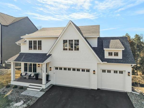 11184 Johnson RDG, Eden Prairie, MN 55347
