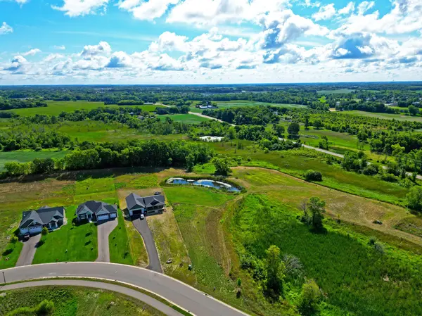 7581 Lake John DR, Annandale, MN 55302