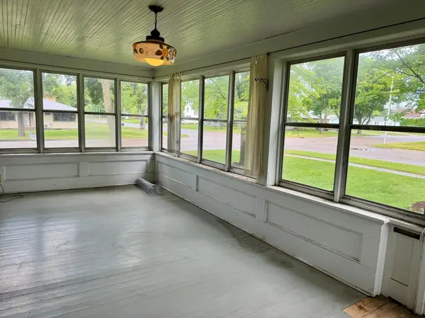 208 N 7th ST, Olivia, MN 56277