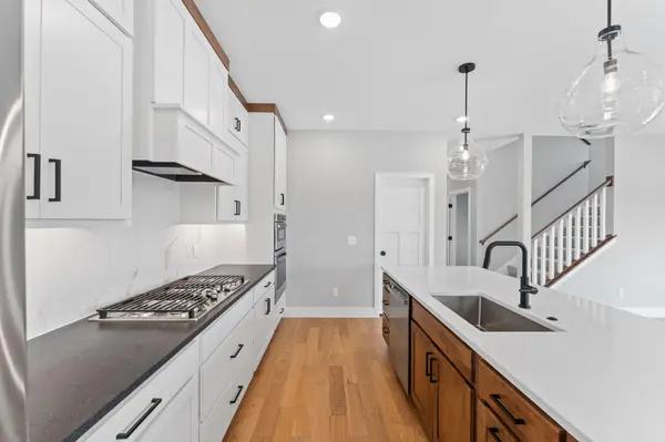635 Parkside Court, Eagan, MN 55123