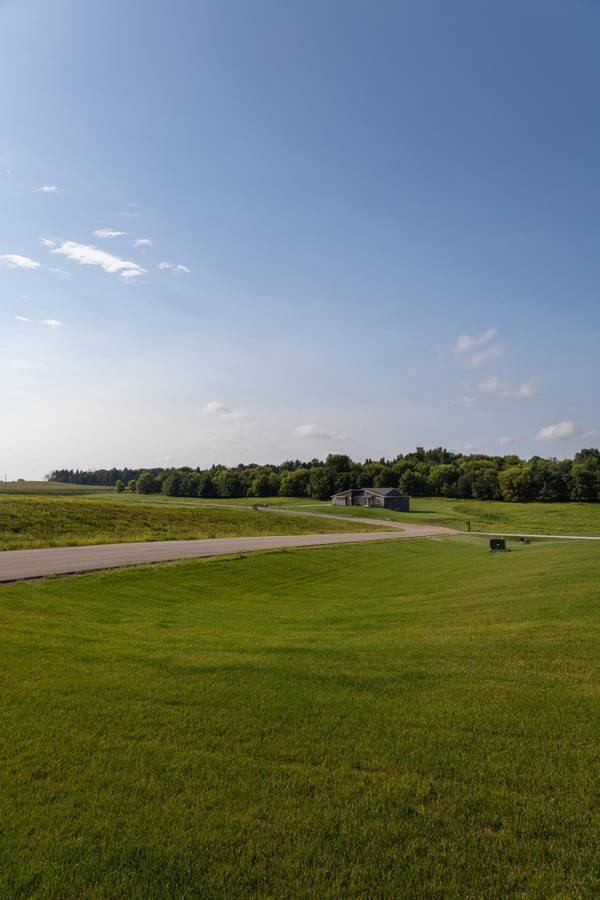 L1B1 Boelter Estates DR NW, Rochester, MN 55901